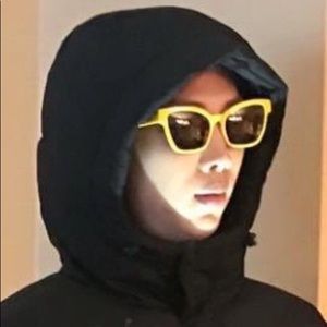 Meet your Posher, Kayla